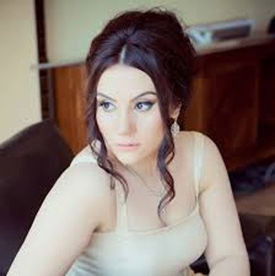 Azərbaycanlı müğənni: "Sənin nəyinə lazımdır mən niyə ərə getmirəm?" - FOTO