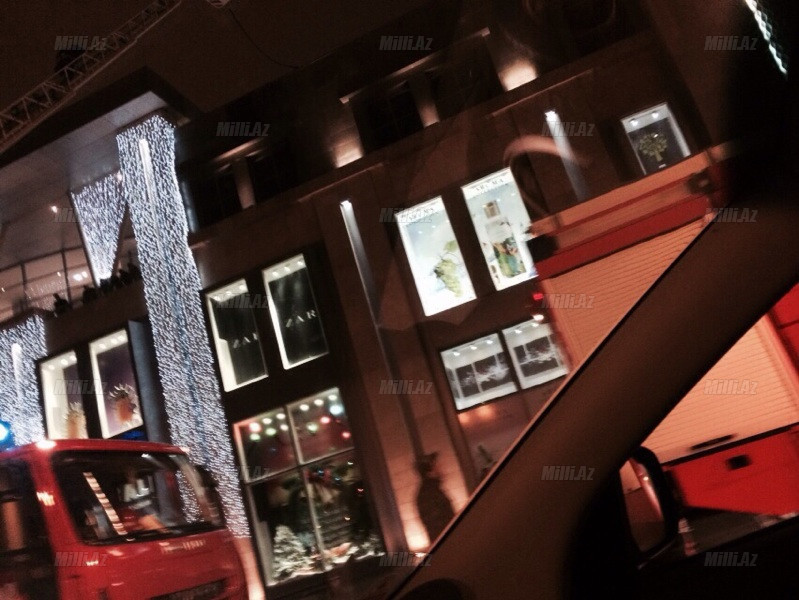 Bakıda "28 Mall" ticarət mərkəzində yanğın baş verib - YENİLƏNİB - VİDEO - FOTO
