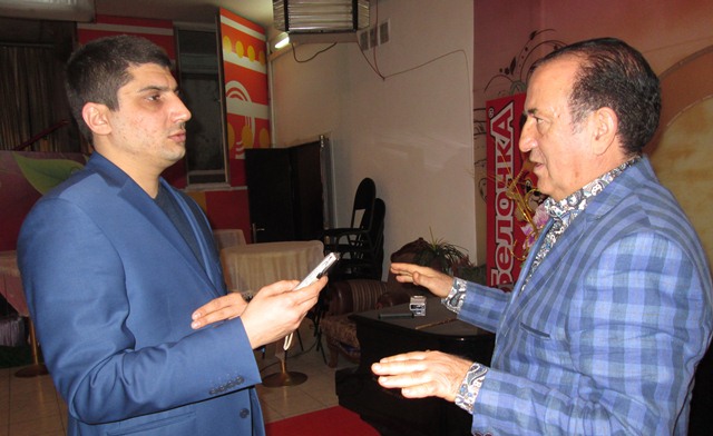 Səməd Səmədov: "Dedim ki, çıx aradan" - FOTO