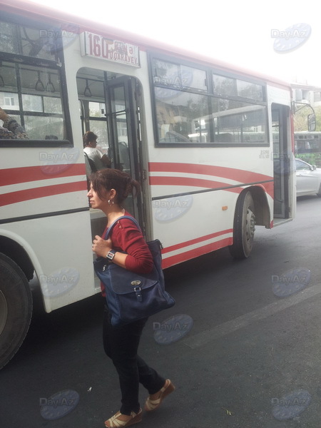Bakıda özbaşına avtobus marşrutları - SİYAHI - FOTO