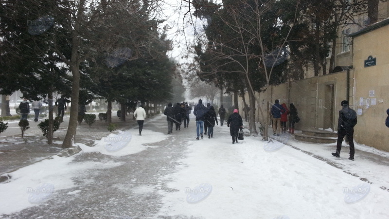 Bakıya güclü qar yağır - YENİLƏNİB - VİDEO - FOTOSESSİYA