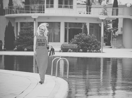 Teleaparıcı Tacirə Zeynallı: "... gözəllik, intellektual səviyyə imkan verirsə, yaşın heç bir önəmi yoxdur" - FOTO