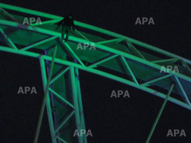 Bakıda özünü körpüdən atan gəncin kimliyi müəyyənləşdi - YENİLƏNİB - ANBAAN VİDEO - FOTO