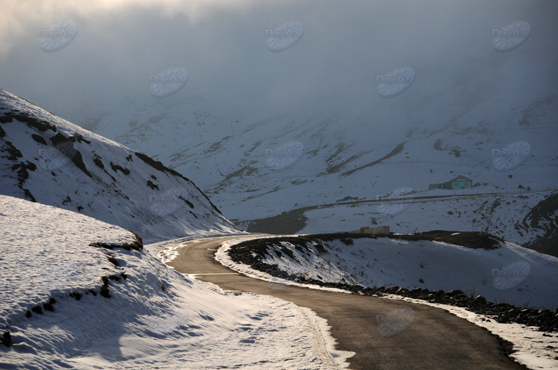Azərbaycan dağlarının qış görüntüləri - FOTOSESSİYA