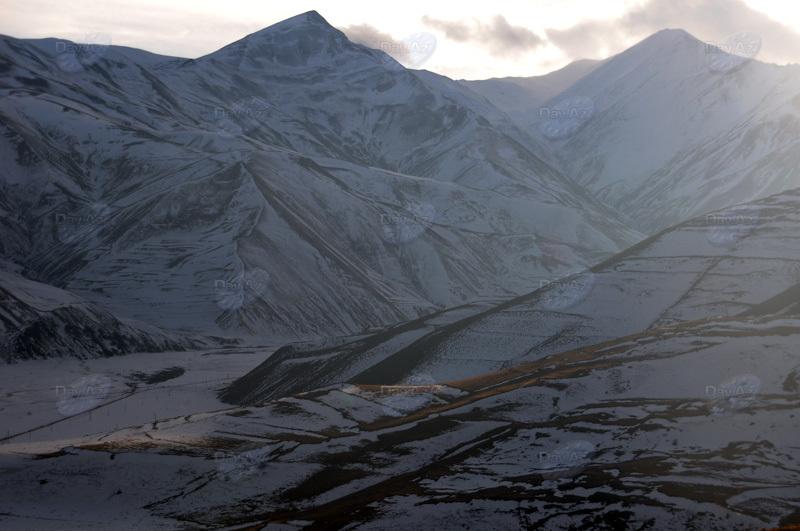 Azərbaycan dağlarının qış görüntüləri - FOTOSESSİYA
