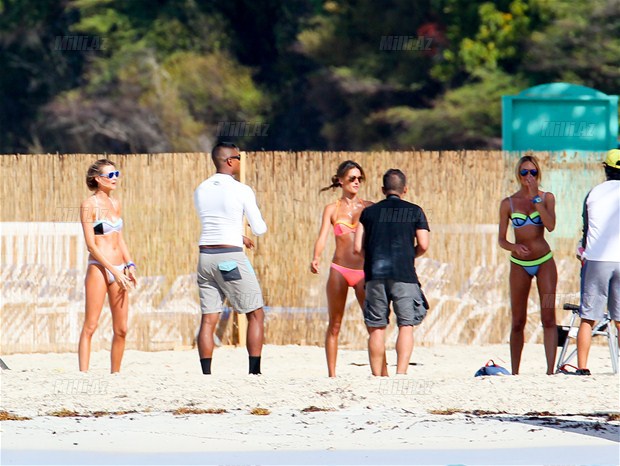 Məşhur gözəllər bir arada - FOTO