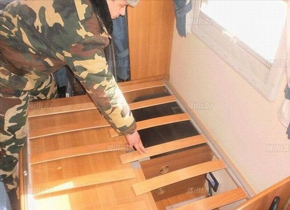 Gömrükdə tutulan əşyalar - FOTO