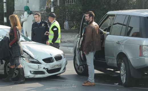 Məşhur türk gözəl qəzaya düşdü - FOTO
