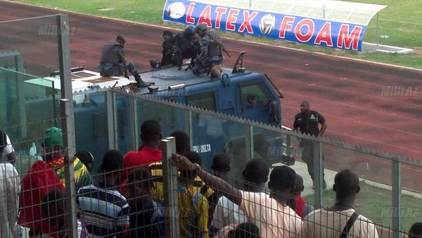 Futbol klubunda porno qalmaqalı - FOTO