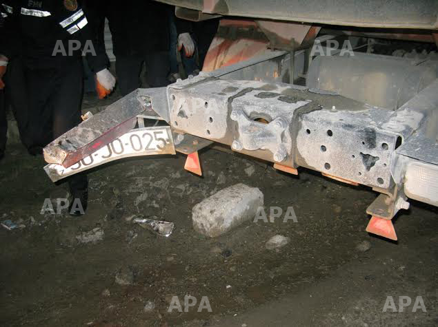 Piyada "KamAz"ın təkərləri altda can verdi - FOTO