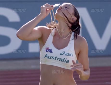 Tanınmış qızın yeni videosu yayıldı - VİDEO - FOTO