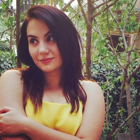 Azərbaycanlı müğənni: "Sənin nəyinə lazımdır mən niyə ərə getmirəm?" - FOTO