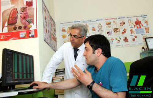Bakıda özəl klinikada yeni sonsuzluq kələyi: "Buğda dənəsi möcüzəsi..." - FOTO