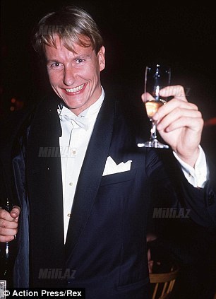 Müflis olan milyarder: eyş-işrət, qadınlar, kef... - FOTO