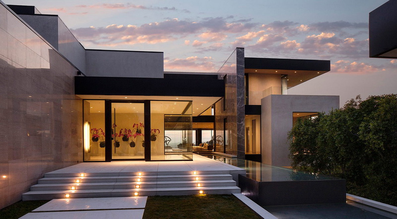 Dəbdəbəli ikimərtəbəli villa - FOTO