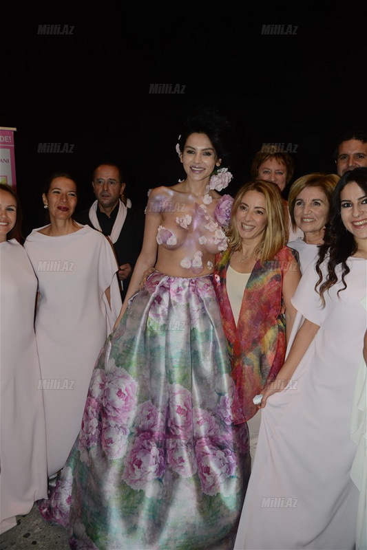 Model Günay Musayeva soyundu: "İşlərimə atam da qarışa bilməz" - FOTO