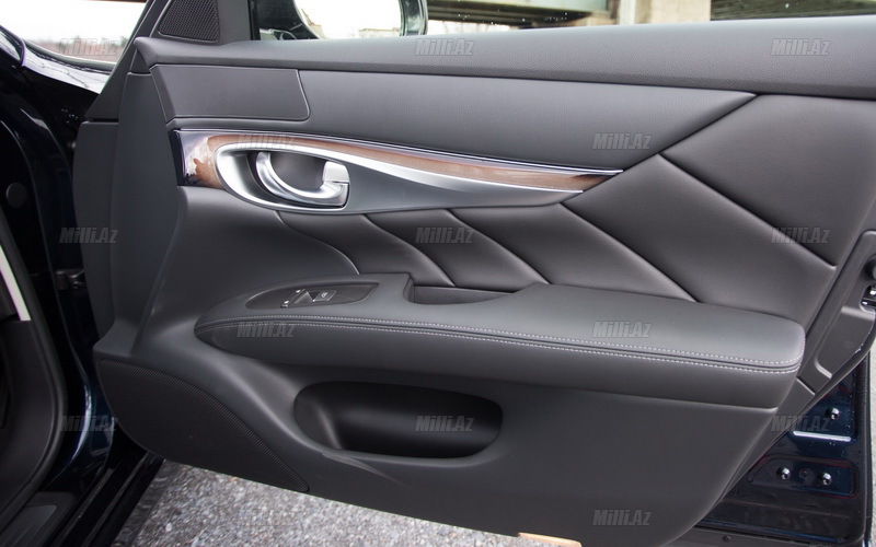 Nissan lüks modeli təzələdi - FOTOSESSİYA