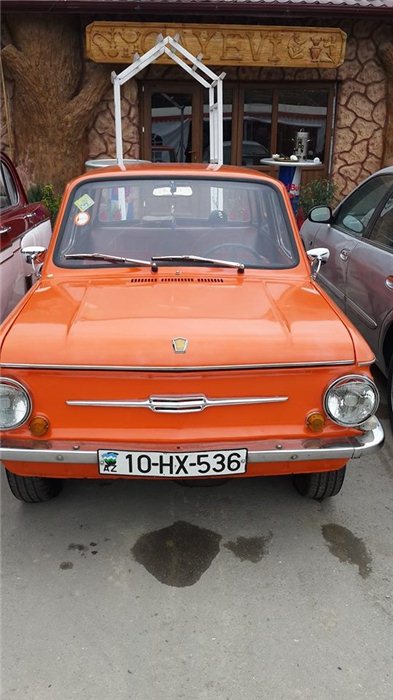 Bakıda retro maşınlar göz oxşadı - FOTO