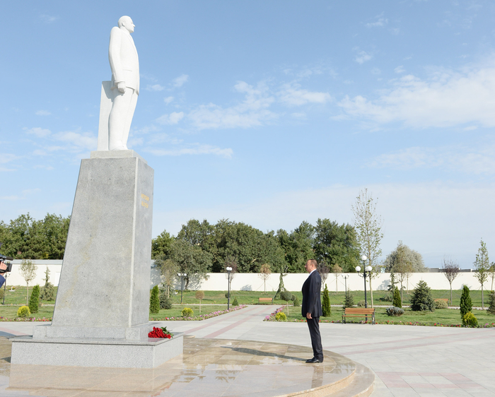Prezident İlham Əliyev: "Azərbaycan öz sürətli inkişaf dövrünü yaşayır və ölkədə böyük quruculuq işləri aparılır" - YENİLƏNİB - FOTO
