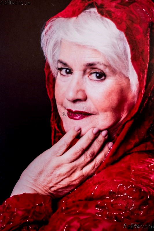 Əməkdar artist sevgi hekayəsindən danışdı: "Onunla orada tanış olduq" - FOTO
