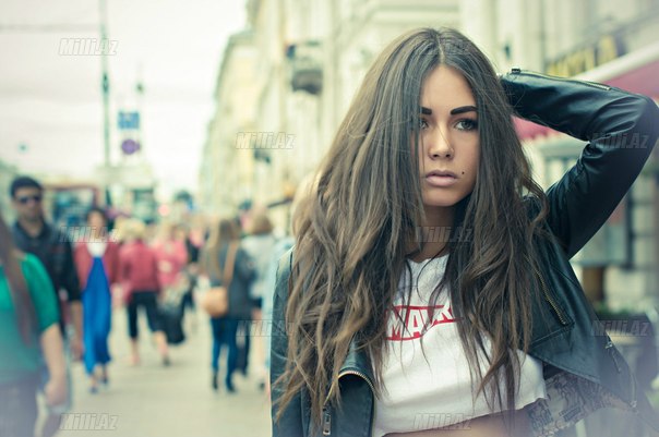 Rusiyanın erotik Dj-i Bakıda çıxış edəcək - FOTO