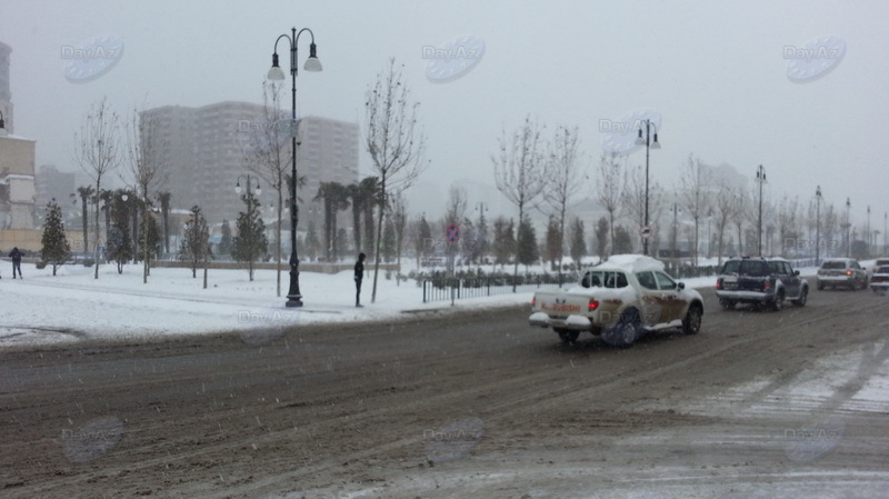Bakıya güclü qar yağır - YENİLƏNİB - VİDEO - FOTOSESSİYA