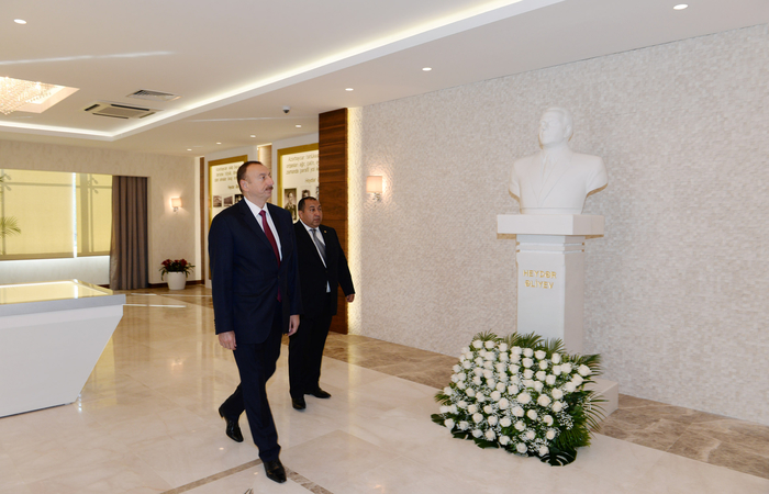 Prezident İlham Əliyev: "Azərbaycan öz sürətli inkişaf dövrünü yaşayır və ölkədə böyük quruculuq işləri aparılır" - YENİLƏNİB - FOTO