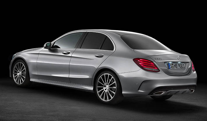 Yeni Mercedes C63 AMG - FOTO