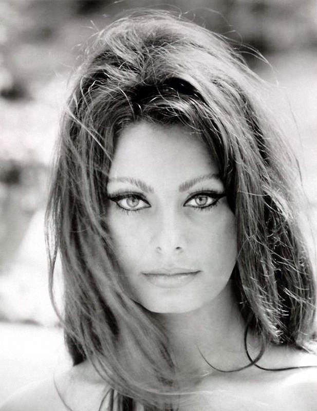 Sofi Loren: ən gözəl italyan xanım - FOTO