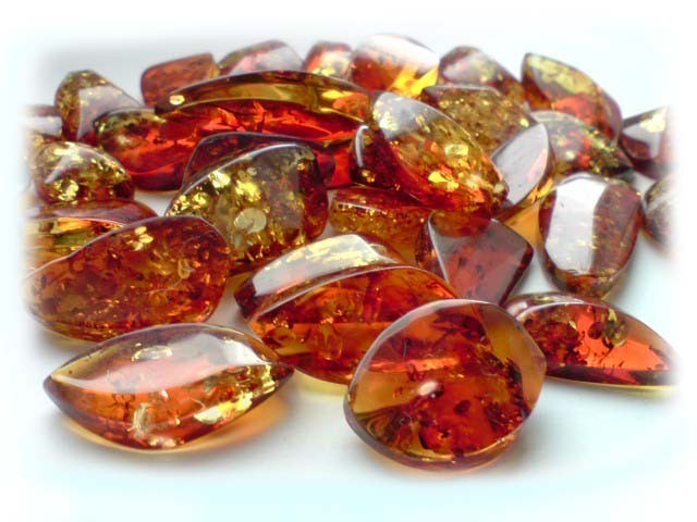 Qiymətli daşlar orqanizmə necə təsir edir? - FOTO