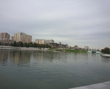 Bakının "sevgi parkı" - FOTO