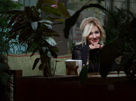 Teleaparıcı Tacirə Zeynallı: "... gözəllik, intellektual səviyyə imkan verirsə, yaşın heç bir önəmi yoxdur" - FOTO