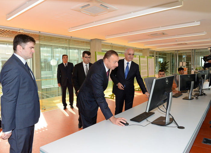 Prezident İlham Əliyev: "Azərbaycanda iqtisadi sahədə və sənaye sahəsində bütün dövlət siyasəti öz əksini tapır" - YENİLƏNİB - FOTO
