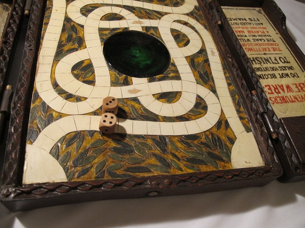 Qırmızı ağacdan "Cumanci" - FOTO