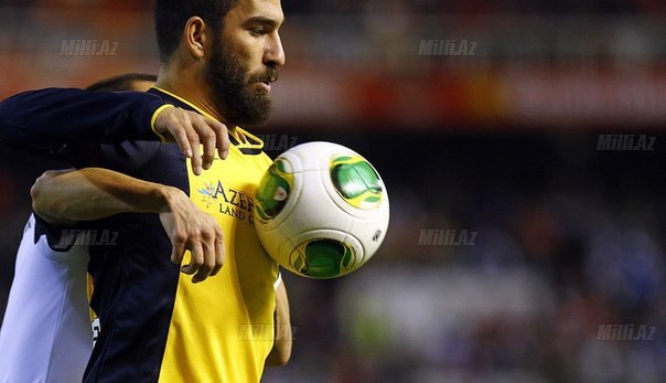 Dünya futbolunda gündəm dəyişən türkün ad günüdür - VİDEO - FOTOSESSİYA
