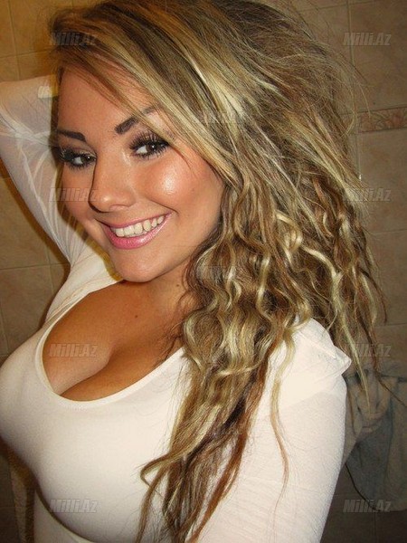 Ehtiraslı qadınlar otel otaqlarında - FOTOSESSİYA