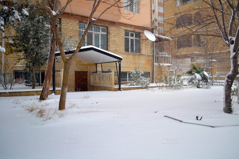 Bakıya güclü qar yağır - YENİLƏNİB - VİDEO - FOTOSESSİYA