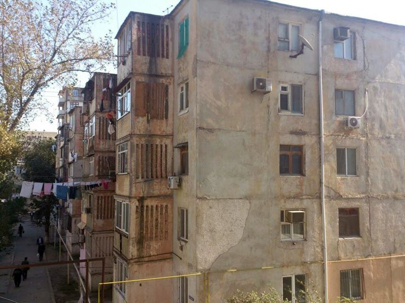 İcra hakimiyyətinin rəsmisi: "Bilirsiz hansı binalardır təhlükəli?" - FOTO