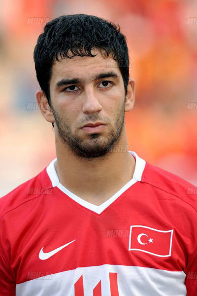 Dünya futbolunda gündəm dəyişən türkün ad günüdür - VİDEO - FOTOSESSİYA
