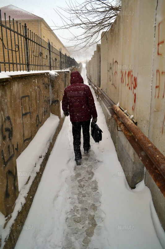 Bakıya güclü qar yağır - YENİLƏNİB - VİDEO - FOTOSESSİYA