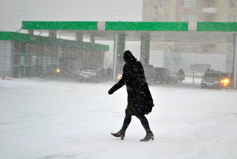 Bakıya güclü qar yağır - YENİLƏNİB - VİDEO - FOTOSESSİYA