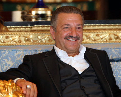 "Forbes"in siyahısına heç vaxt düşməyən milyarder - ARAŞDIRMA