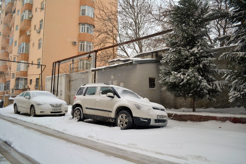 Bakıya güclü qar yağır - YENİLƏNİB - VİDEO - FOTOSESSİYA