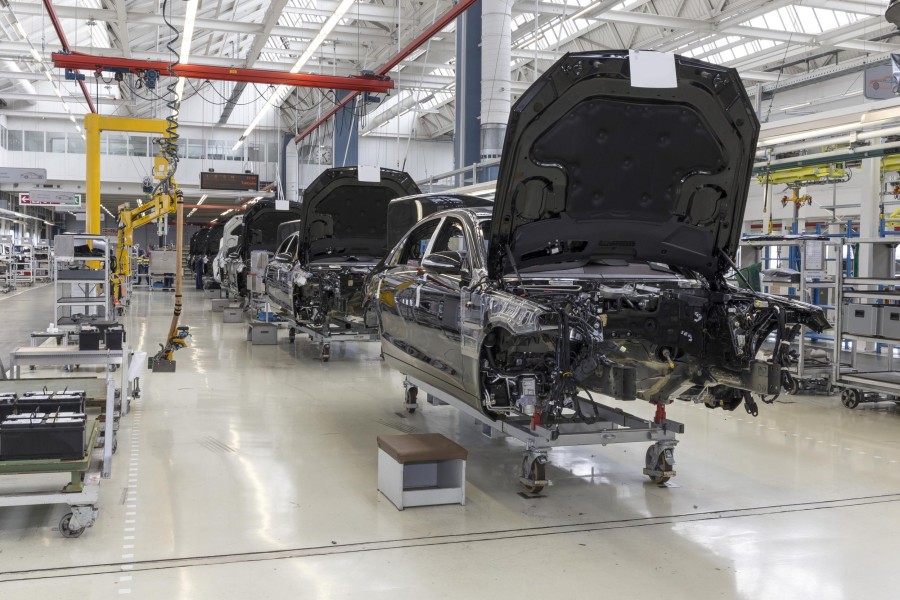 Tanış olun: zirehli Mercedes S600 - FOTO