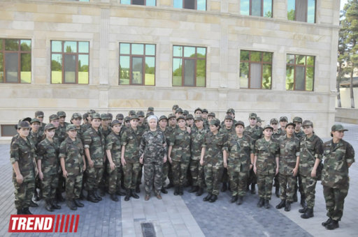 Azərbaycanın qadın hərbçiləri - FOTO