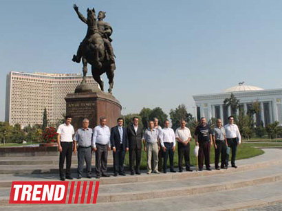 Daşkənddə Azərbaycanın tanınmış yazıçısı Yunus Oğuzun "Əmir Teymur" kitabının təqdimatı olub - FOTO