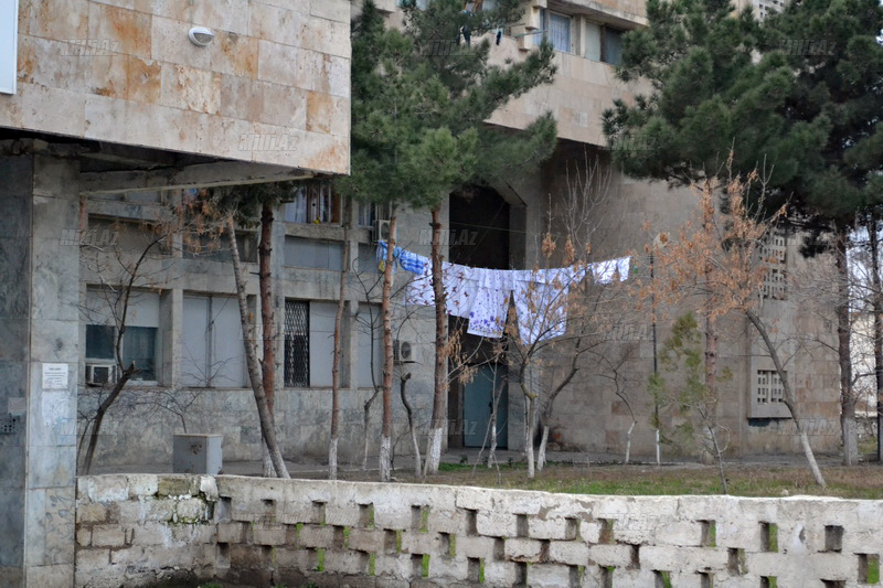 Bu şəhərdə hər şey donub: insan da, saat da, qatar da - FOTOREPORTAJ